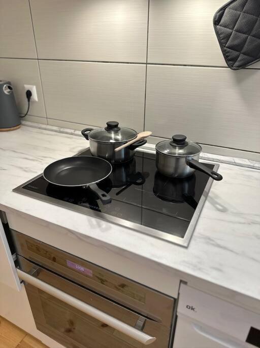 Modernes 2 Zimmer Apartment Берлін Екстер'єр фото