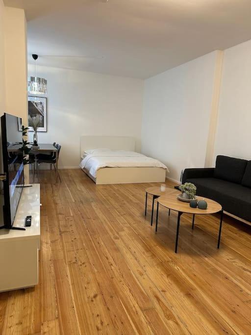 Modernes 2 Zimmer Apartment Берлін Екстер'єр фото
