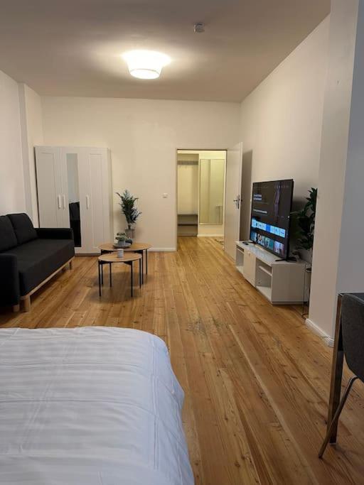 Modernes 2 Zimmer Apartment Берлін Екстер'єр фото