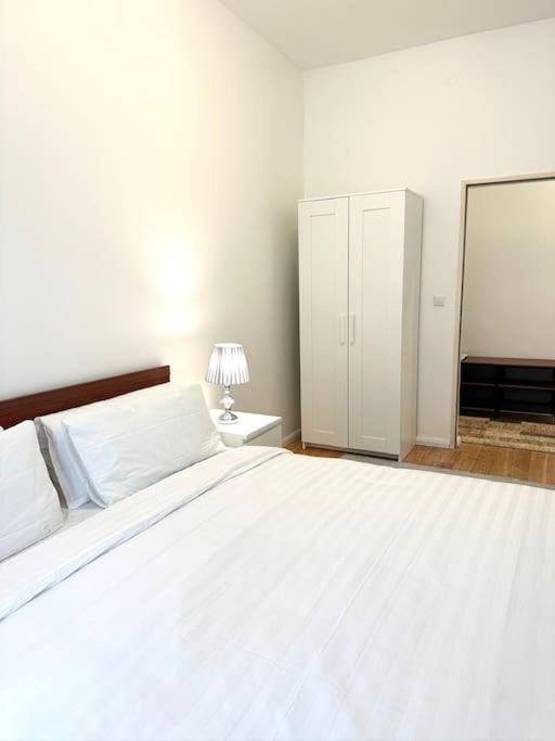 Modernes 2 Zimmer Apartment Берлін Екстер'єр фото
