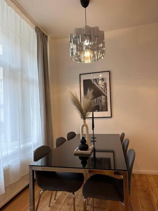 Modernes 2 Zimmer Apartment Берлін Екстер'єр фото